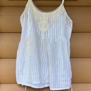 Laced white tank top